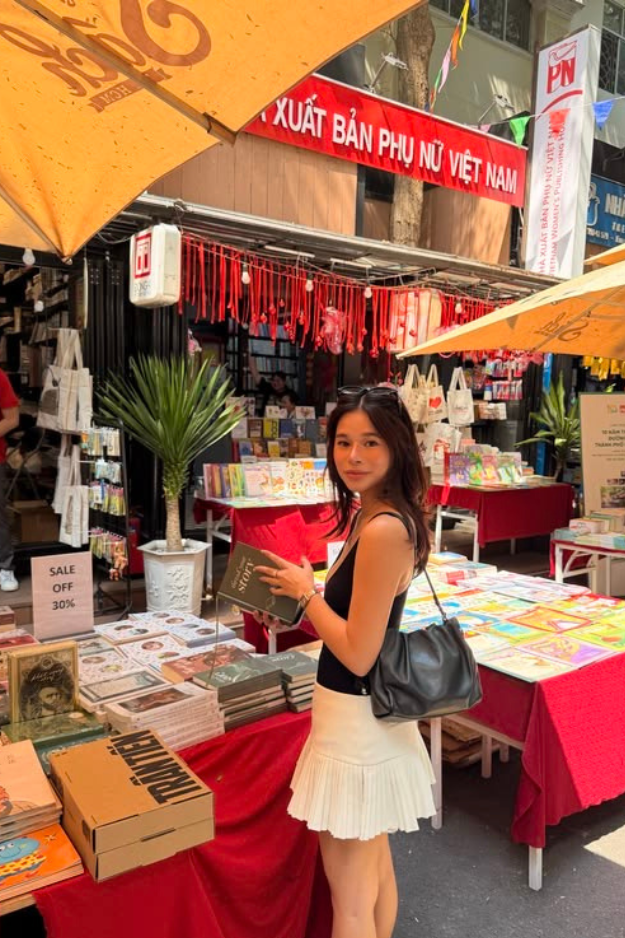 What to Wear in Vietnam to Dress Like You Own the Place (24 Outfits That Travel Well!) What to Wear in Vietnam to Dress Like You Own the Place (24 Outfits That Travel Well!)