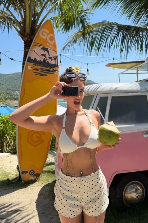 What to Wear in Vietnam to Dress Like You Own the Place (24 Outfits That Travel Well!) What to Wear in Vietnam to Dress Like You Own the Place (24 Outfits That Travel Well!)