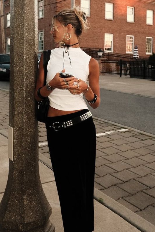 16 Cool-Girl Y2K Outfits That Look Straight Out of an Early 2000s Movie 16 Cool-Girl Y2K Outfits That Look Straight Out of an Early 2000s Movie