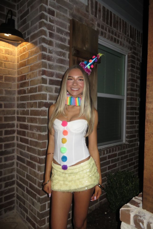25 Last-Minute Halloween Costumes That Look Like You Planned Them Weeks Ago 25 Last-Minute Halloween Costumes That Look Like You Planned Them Weeks Ago