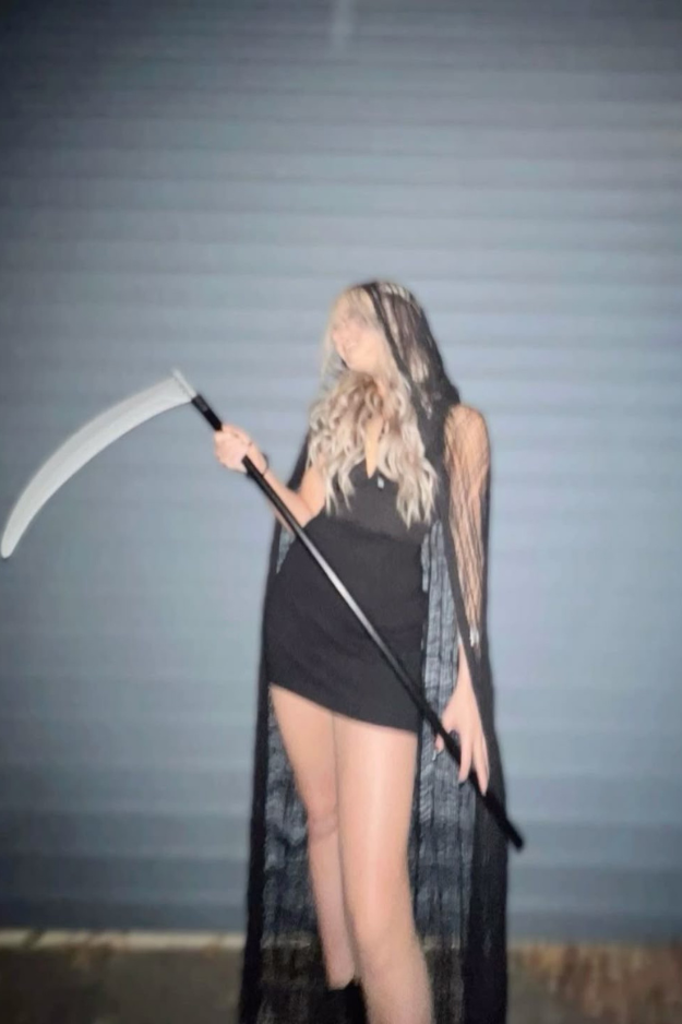 21 Scary Halloween Costumes Guaranteed to Be the Most Unsettling Look at the Party 21 Scary Halloween Costumes Guaranteed to Be the Most Unsettling Look at the Party