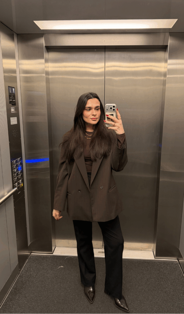 The Expensive-Looking Outfit Formula Women Are Blindly Copying Right Now The Expensive-Looking Outfit Formula Women Are Blindly Copying Right Now