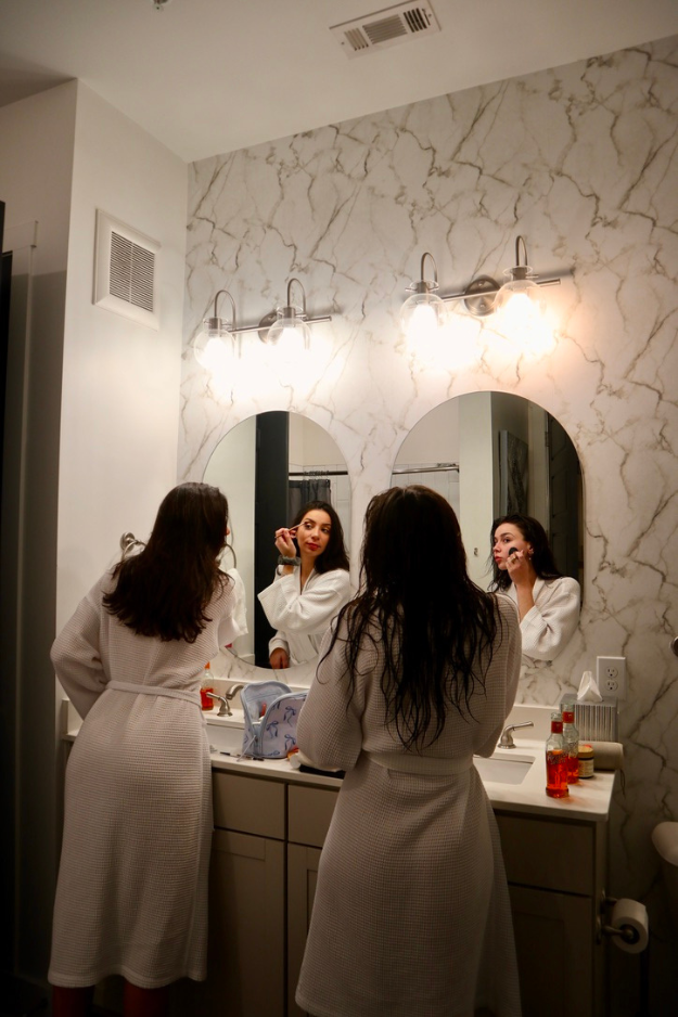 24 Girls' Night Ideas That Are, Honestly, Better Than Any Bar You’ve Been To 24 Girls' Night Ideas That Are, Honestly, Better Than Any Bar You’ve Been To