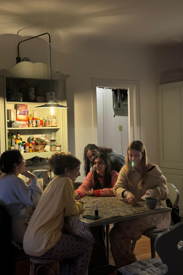 24 Girls' Night Ideas That Are, Honestly, Better Than Any Bar You’ve Been To 24 Girls' Night Ideas That Are, Honestly, Better Than Any Bar You’ve Been To