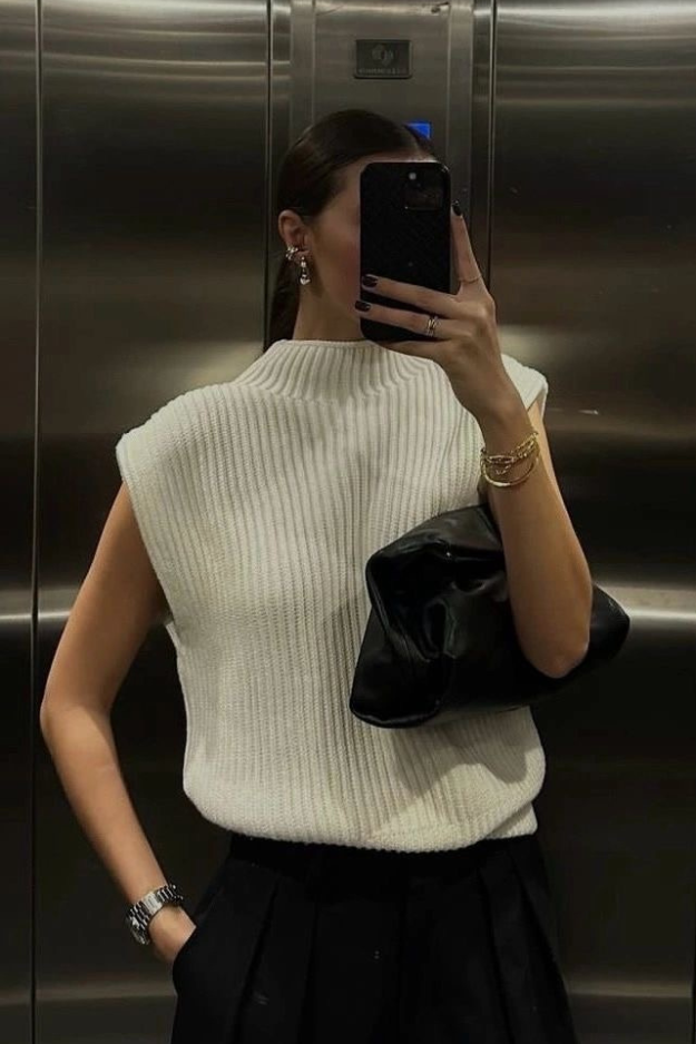 13 Sweater Trends 2026 That Make Basic Knits Feel Instantly Outdated 13 Sweater Trends 2026 That Make Basic Knits Feel Instantly Outdated