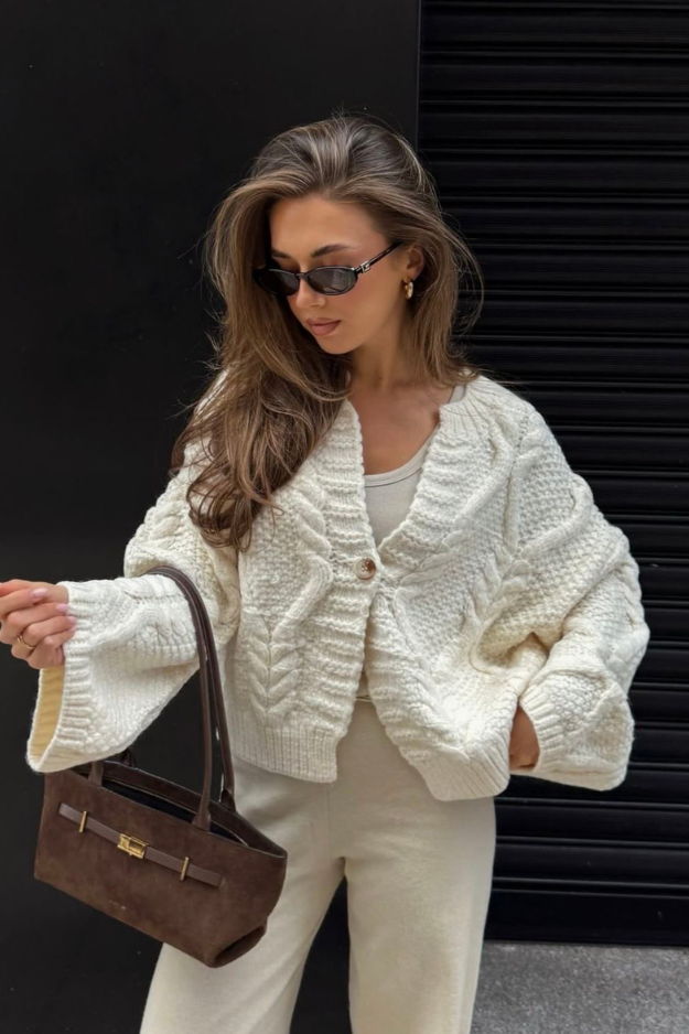13 Sweater Trends 2026 That Make Basic Knits Feel Instantly Outdated 13 Sweater Trends 2026 That Make Basic Knits Feel Instantly Outdated