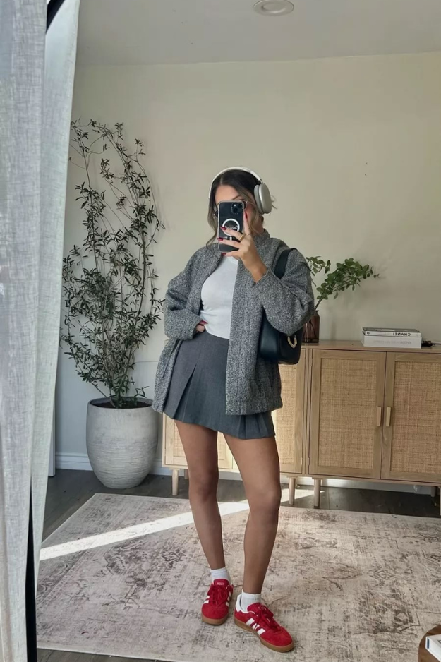 21 Back-to-School Outfits That Look Cool Without Looking Like You Tried Too Hard 21 Back-to-School Outfits That Look Cool Without Looking Like You Tried Too Hard