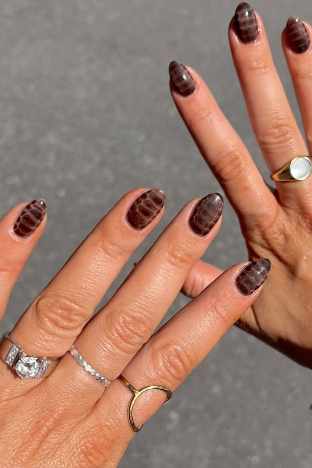 18 Brown Nail Designs That Quietly Scream Luxury 18 Brown Nail Designs That Quietly Scream Luxury