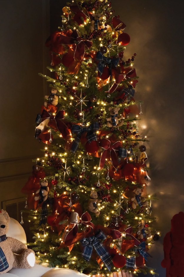 The 8 Christmas Tree Trends 2026 Making Traditional Trees Look a Little Predictable The 8 Christmas Tree Trends 2026 Making Traditional Trees Look a Little Predictable