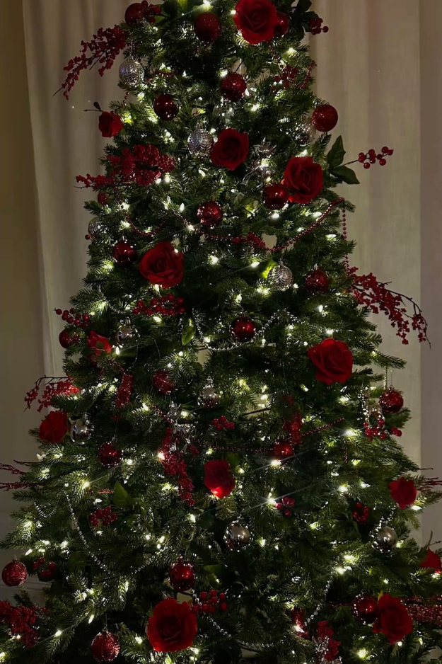The 8 Christmas Tree Trends 2026 Making Traditional Trees Look a Little Predictable The 8 Christmas Tree Trends 2026 Making Traditional Trees Look a Little Predictable