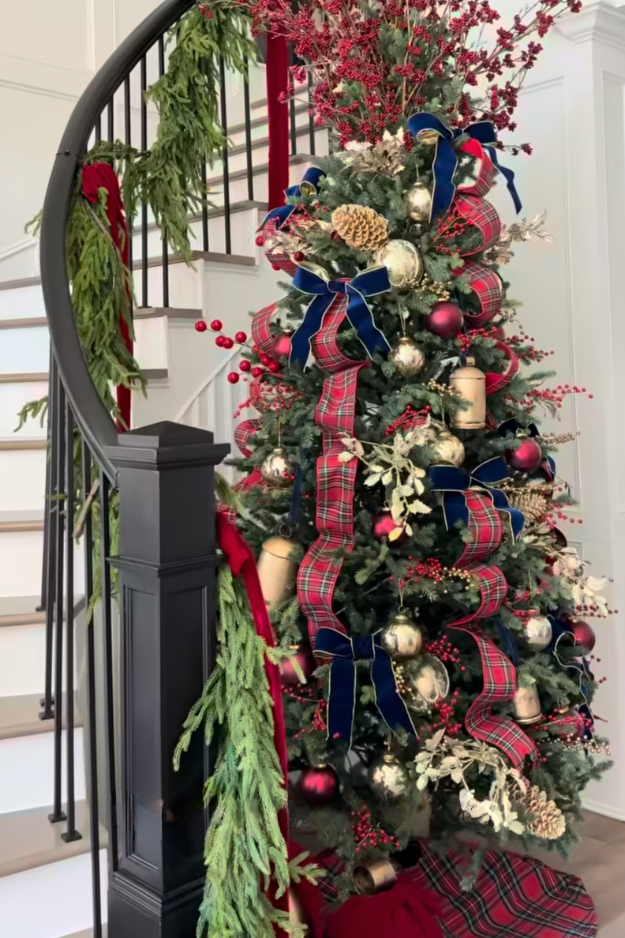 The 8 Christmas Tree Trends 2026 Making Traditional Trees Look a Little Predictable The 8 Christmas Tree Trends 2026 Making Traditional Trees Look a Little Predictable