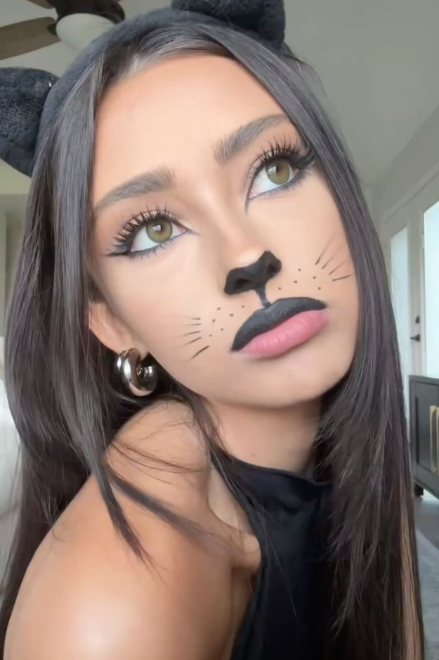 19 Damn Easy Halloween Makeup Ideas for People Who Forgot to Plan a Costume 19 Damn Easy Halloween Makeup Ideas for People Who Forgot to Plan a Costume