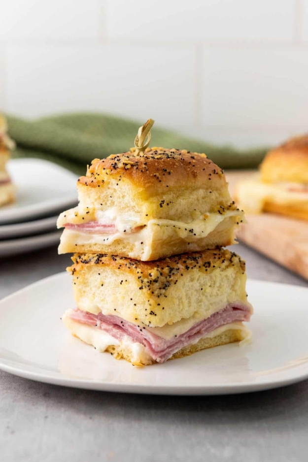 37 Fall Appetizers So Good, Guests Will Hover Around Them All Night 37 Fall Appetizers So Good, Guests Will Hover Around Them All Night