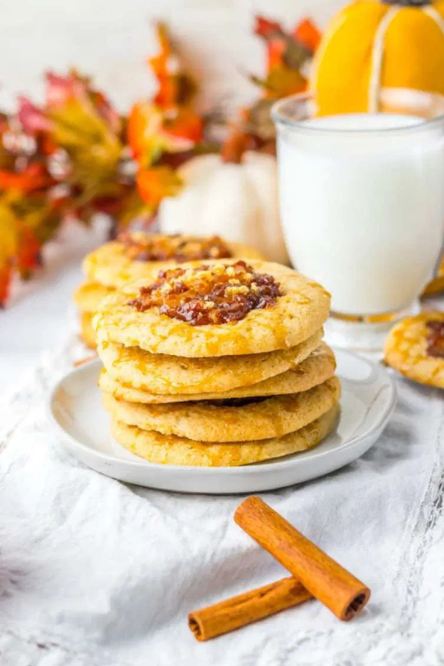 30 Fall Cookies So Good, You’ll “Accidentally” Eat Three Before They Cool 30 Fall Cookies So Good, You’ll “Accidentally” Eat Three Before They Cool