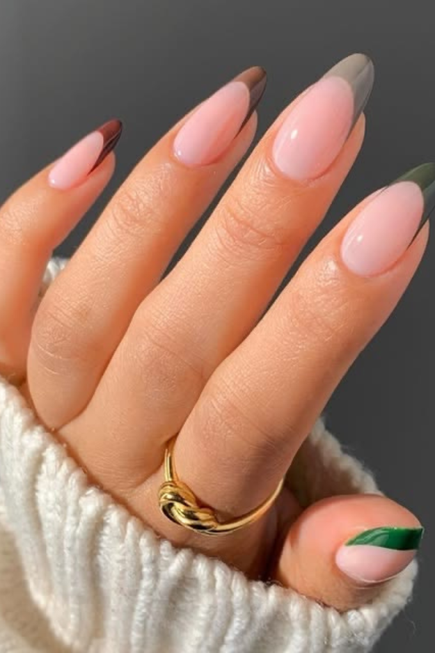 22 Fall French Nails So Pretty, You’ll Skip Solid Colors This Season 22 Fall French Nails So Pretty, You’ll Skip Solid Colors This Season