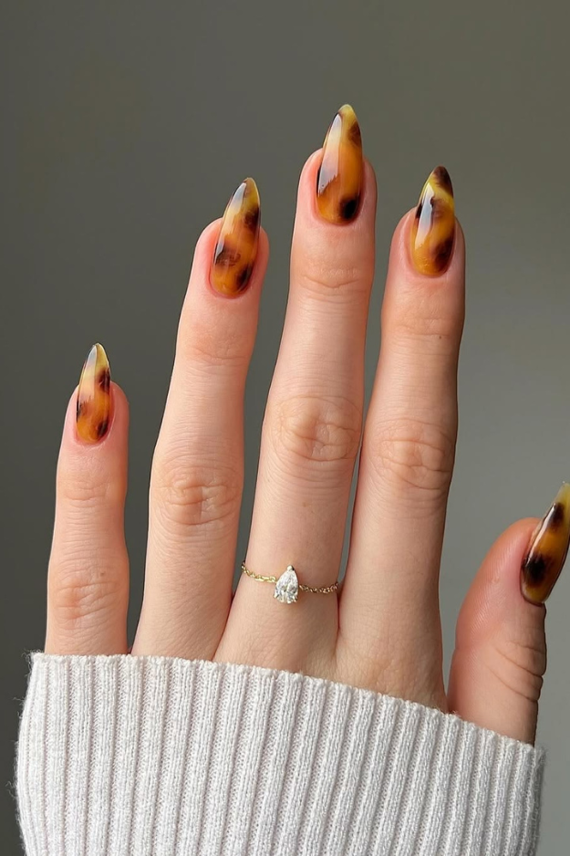 24 Cutest Fall Nail Designs That Make Sweater Weather Feel Even Better 24 Cutest Fall Nail Designs That Make Sweater Weather Feel Even Better