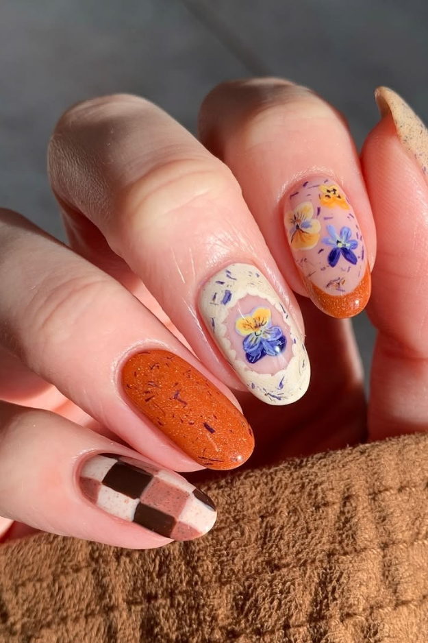 24 Cutest Fall Nail Designs That Make Sweater Weather Feel Even Better 24 Cutest Fall Nail Designs That Make Sweater Weather Feel Even Better