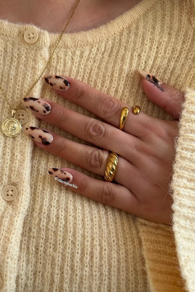 24 Cutest Fall Nail Designs That Make Sweater Weather Feel Even Better 24 Cutest Fall Nail Designs That Make Sweater Weather Feel Even Better