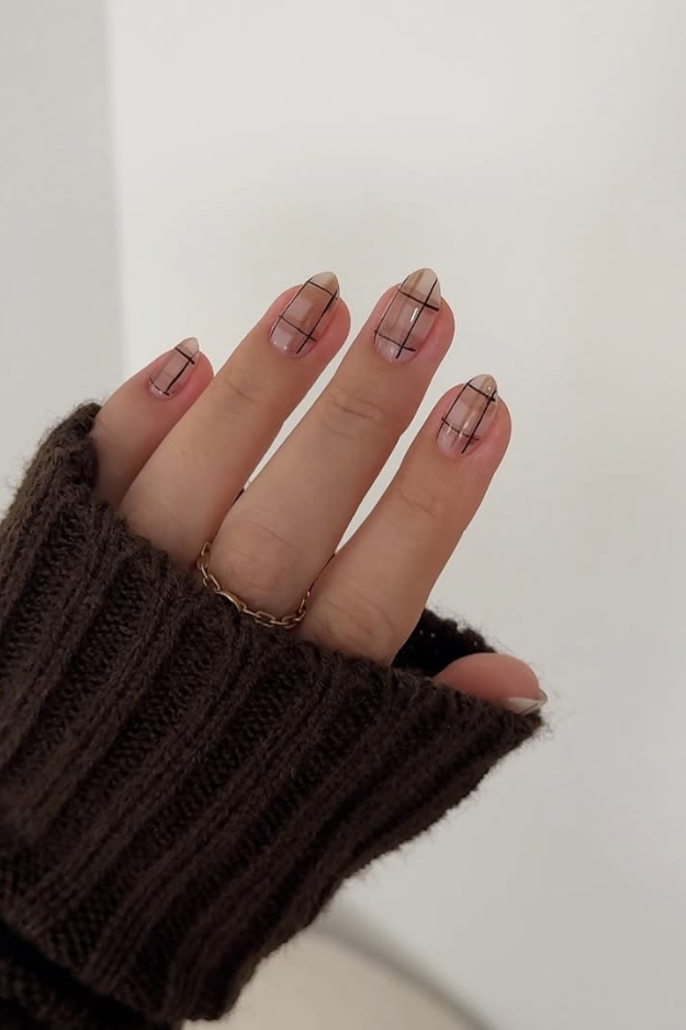 23 Fall Short Nails So Chic, You’ll Want to Chop Your Nails Immediately 23 Fall Short Nails So Chic, You’ll Want to Chop Your Nails Immediately