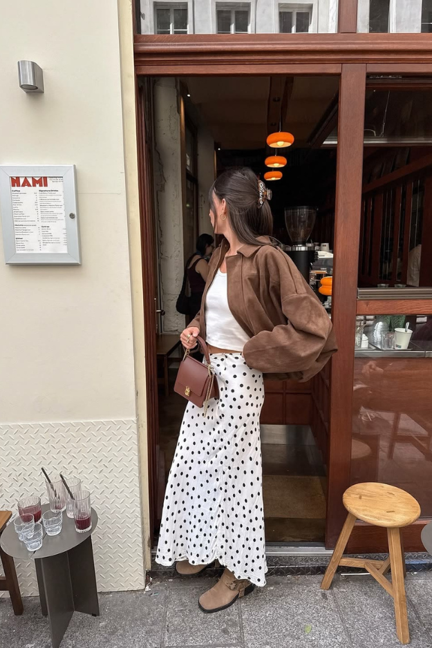 19 Fall Skirt Outfits That Make You Want to Ditch Jeans for the Rest of the Season 19 Fall Skirt Outfits That Make You Want to Ditch Jeans for the Rest of the Season