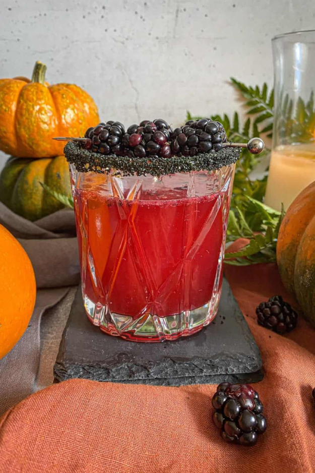 30 Halloween Cocktails That Look Like They Came Straight From a Witch’s Bar Cart 30 Halloween Cocktails That Look Like They Came Straight From a Witch’s Bar Cart
