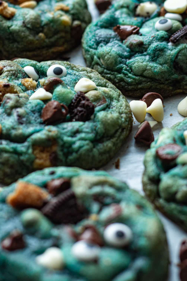 30 These Halloween Cookies Will Be the First Thing Gone at the Party 30 These Halloween Cookies Will Be the First Thing Gone at the Party