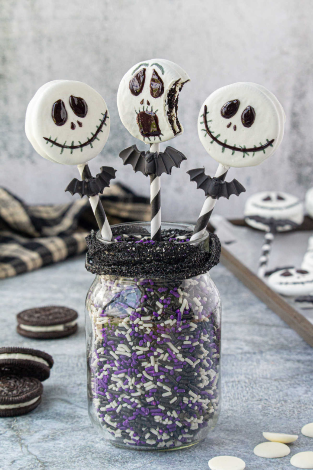 30 These Halloween Cookies Will Be the First Thing Gone at the Party 30 These Halloween Cookies Will Be the First Thing Gone at the Party