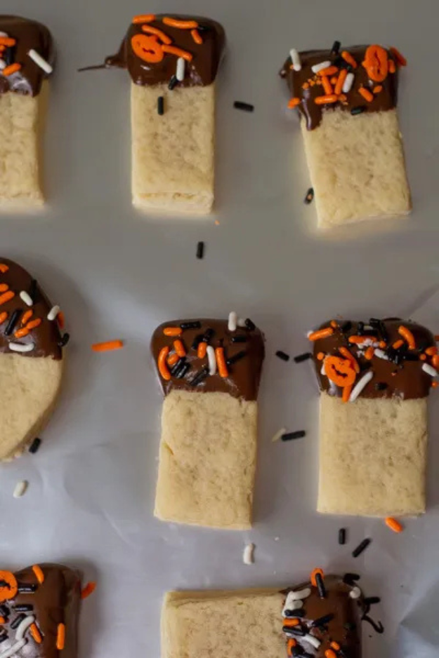 30 These Halloween Cookies Will Be the First Thing Gone at the Party 30 These Halloween Cookies Will Be the First Thing Gone at the Party