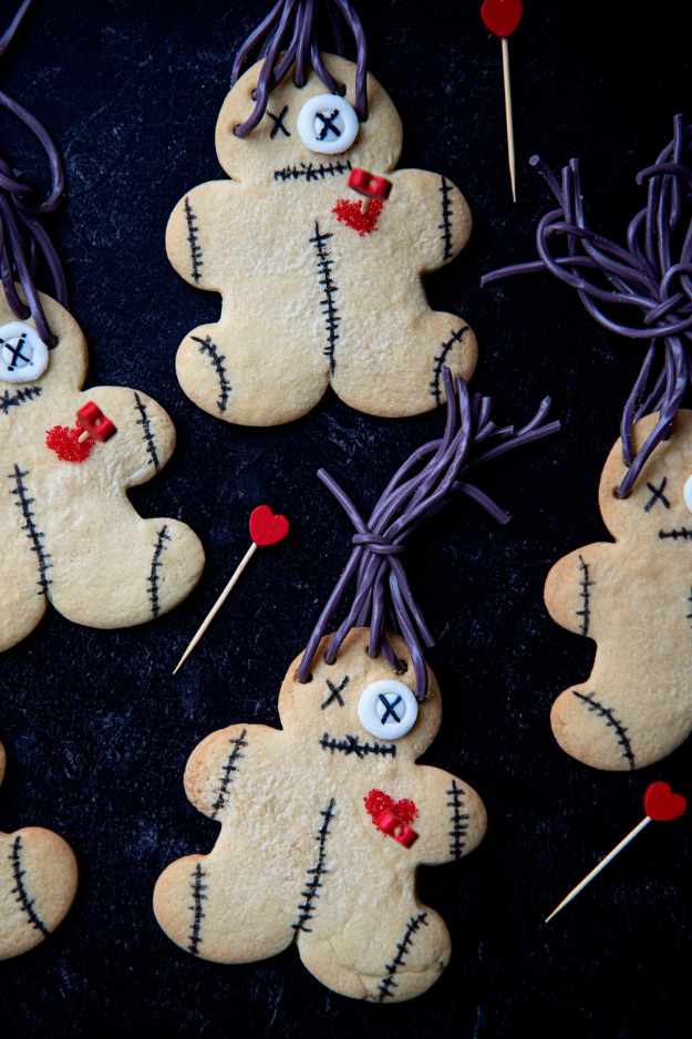 30 These Halloween Cookies Will Be the First Thing Gone at the Party 30 These Halloween Cookies Will Be the First Thing Gone at the Party