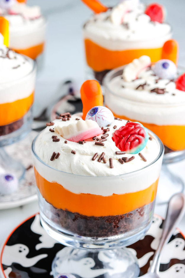 31 Easy Halloween Desserts That Steal the Spotlight Before the Candy Does 31 Easy Halloween Desserts That Steal the Spotlight Before the Candy Does