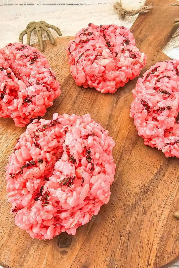 31 Easy Halloween Desserts That Steal the Spotlight Before the Candy Does 31 Easy Halloween Desserts That Steal the Spotlight Before the Candy Does