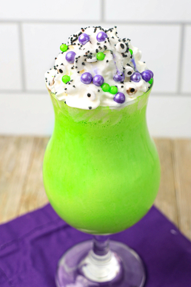 31 Easy Halloween Desserts That Steal the Spotlight Before the Candy Does 31 Easy Halloween Desserts That Steal the Spotlight Before the Candy Does