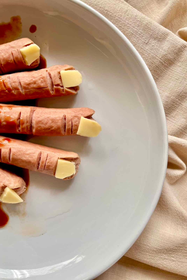 42 Halloween Snacks So Fun, Even Adults Will Race to the Snack Table 42 Halloween Snacks So Fun, Even Adults Will Race to the Snack Table