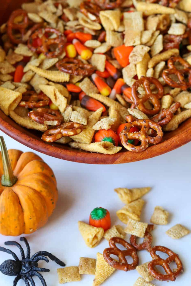 42 Halloween Snacks So Fun, Even Adults Will Race to the Snack Table 42 Halloween Snacks So Fun, Even Adults Will Race to the Snack Table
