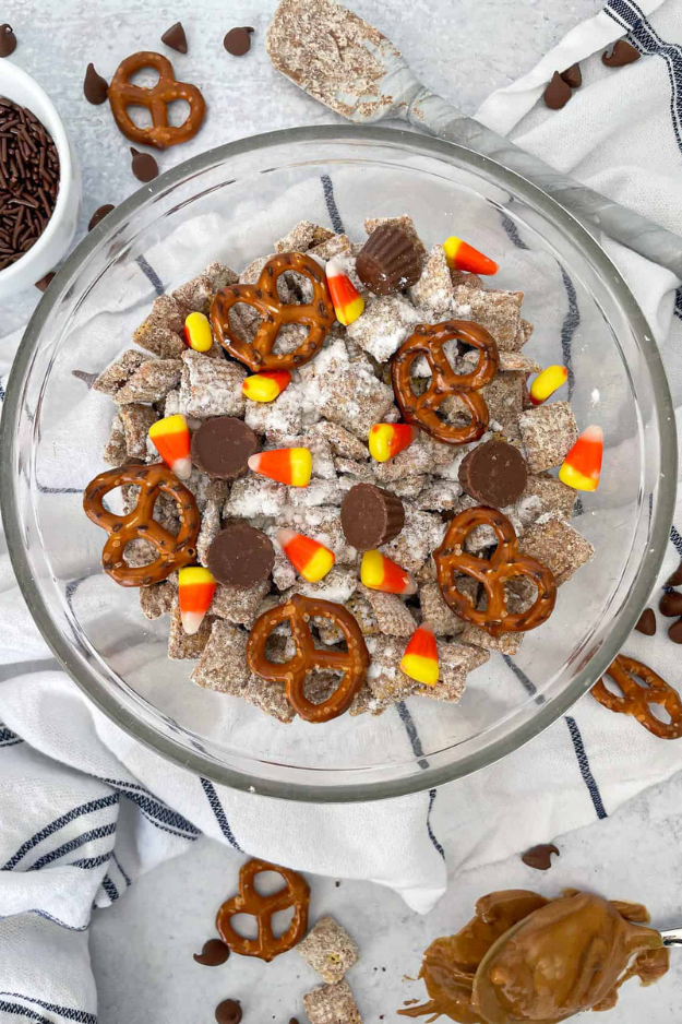 42 Halloween Snacks So Fun, Even Adults Will Race to the Snack Table 42 Halloween Snacks So Fun, Even Adults Will Race to the Snack Table