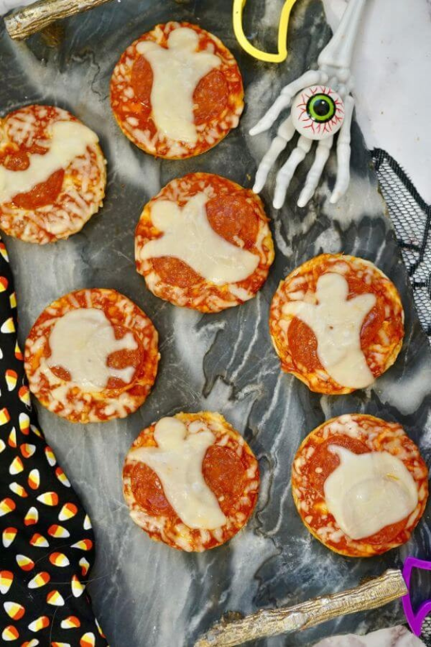 42 Halloween Snacks So Fun, Even Adults Will Race to the Snack Table 42 Halloween Snacks So Fun, Even Adults Will Race to the Snack Table