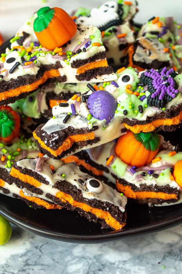 42 Halloween Snacks So Fun, Even Adults Will Race to the Snack Table 42 Halloween Snacks So Fun, Even Adults Will Race to the Snack Table