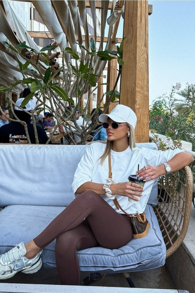 15 Trendy Sportliche Outfits That Nail the Cool-Girl Athleisure Look Every Time 15 Trendy Sportliche Outfits That Nail the Cool-Girl Athleisure Look Every Time