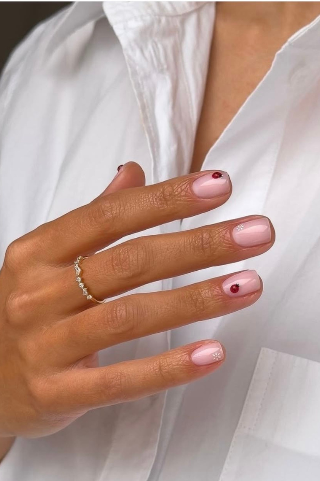 11 Chic Squoval Nails That Look Clean, Expensive, and Always in Style 11 Chic Squoval Nails That Look Clean, Expensive, and Always in Style