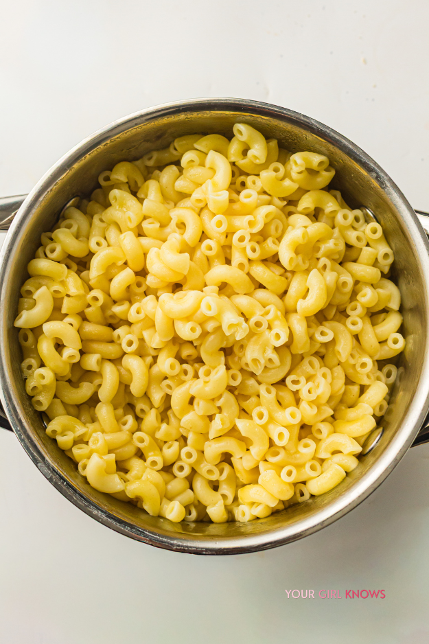The Homemade Baked Mac and Cheese That Steals the Spotlight at Every Potluck The Homemade Baked Mac and Cheese That Steals the Spotlight at Every Potluck