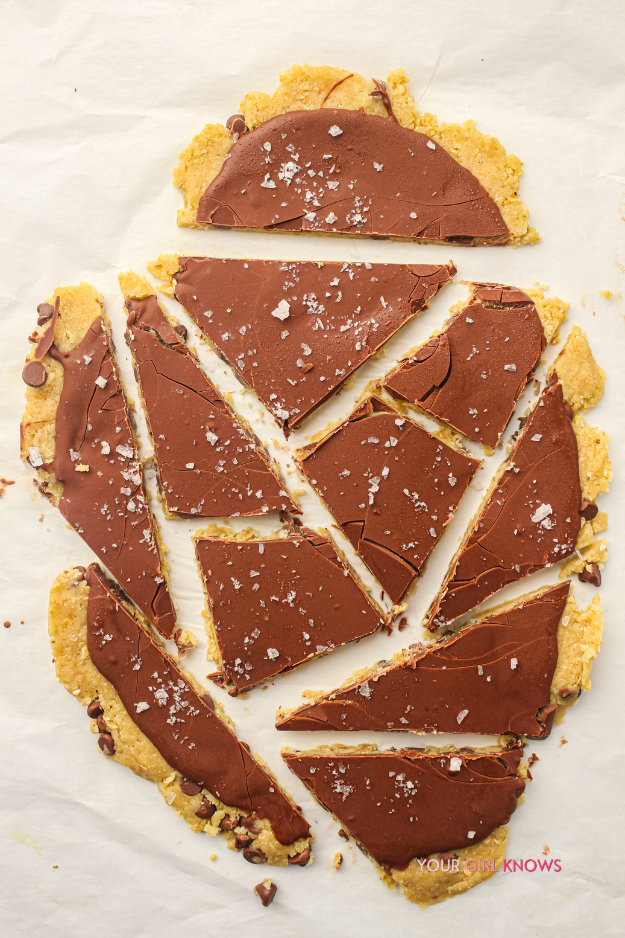 Healthy Cookie Dough Bark That Tastes Like a Cheat Dessert (Without the Guilt) Healthy Cookie Dough Bark That Tastes Like a Cheat Dessert (Without the Guilt)