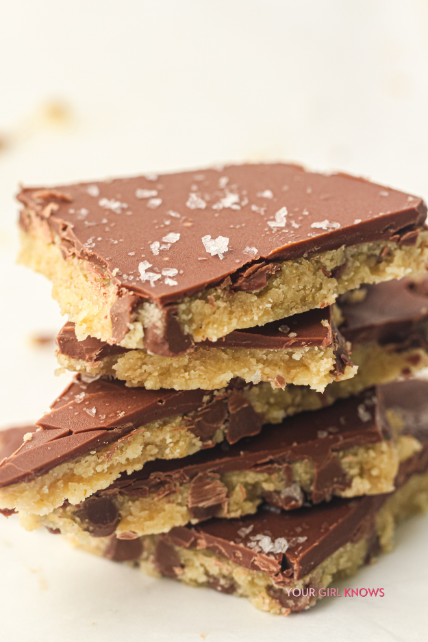 Healthy Cookie Dough Bark That Tastes Like a Cheat Dessert (Without the Guilt) Healthy Cookie Dough Bark That Tastes Like a Cheat Dessert (Without the Guilt)