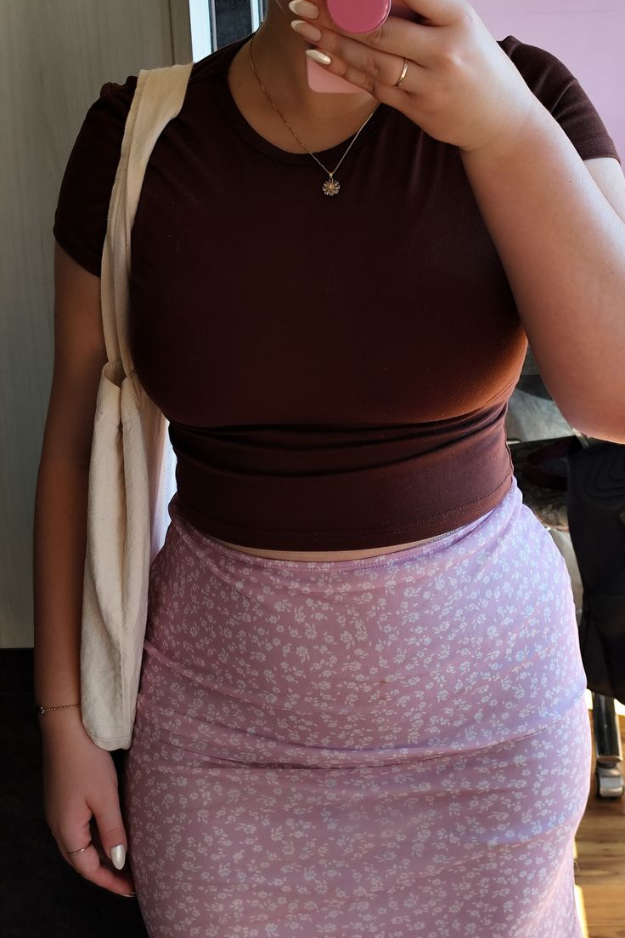 What to Wear If You're Petite With a Tummy (The Genius Styling Guide) What to Wear If You're Petite With a Tummy (The Genius Styling Guide)