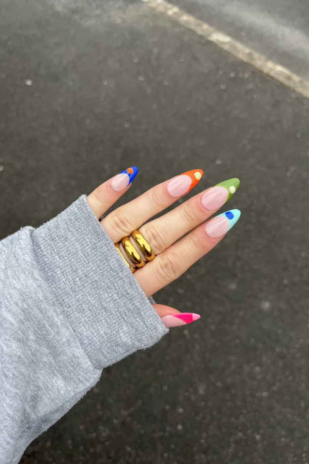 17 Back-to-School Nails That Are Cute, Classy, and Totally Classroom-Approved 17 Back-to-School Nails That Are Cute, Classy, and Totally Classroom-Approved