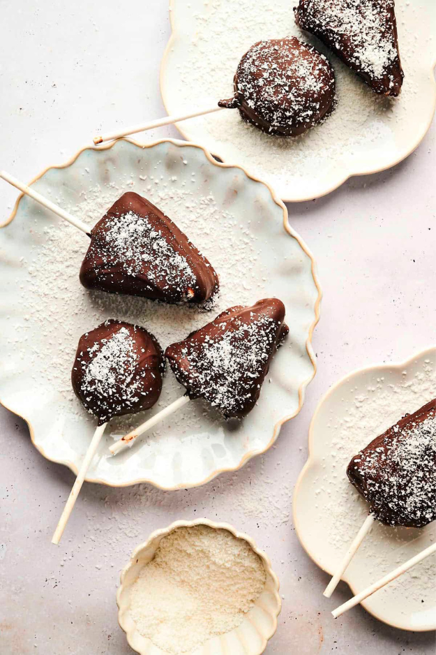 These 25 Christmas Cheesecakes are What Holiday Dessert Dreams Are Made Of These 25 Christmas Cheesecakes are What Holiday Dessert Dreams Are Made Of