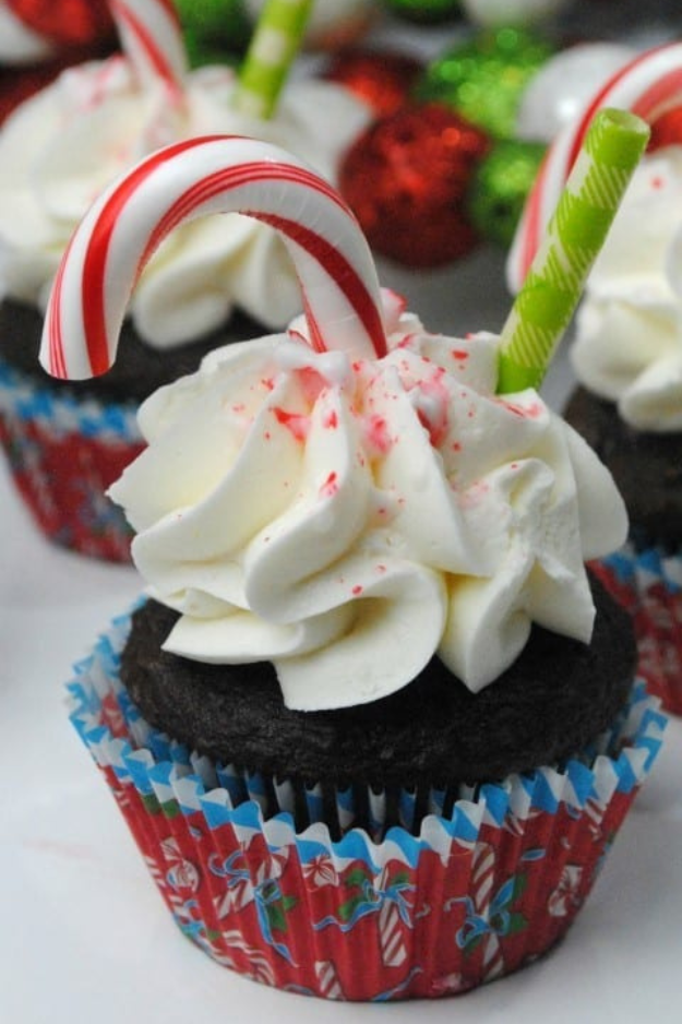 34 Christmas Cupcakes Everyone Will Be Snapping Photos Of Before Dessert 34 Christmas Cupcakes Everyone Will Be Snapping Photos Of Before Dessert