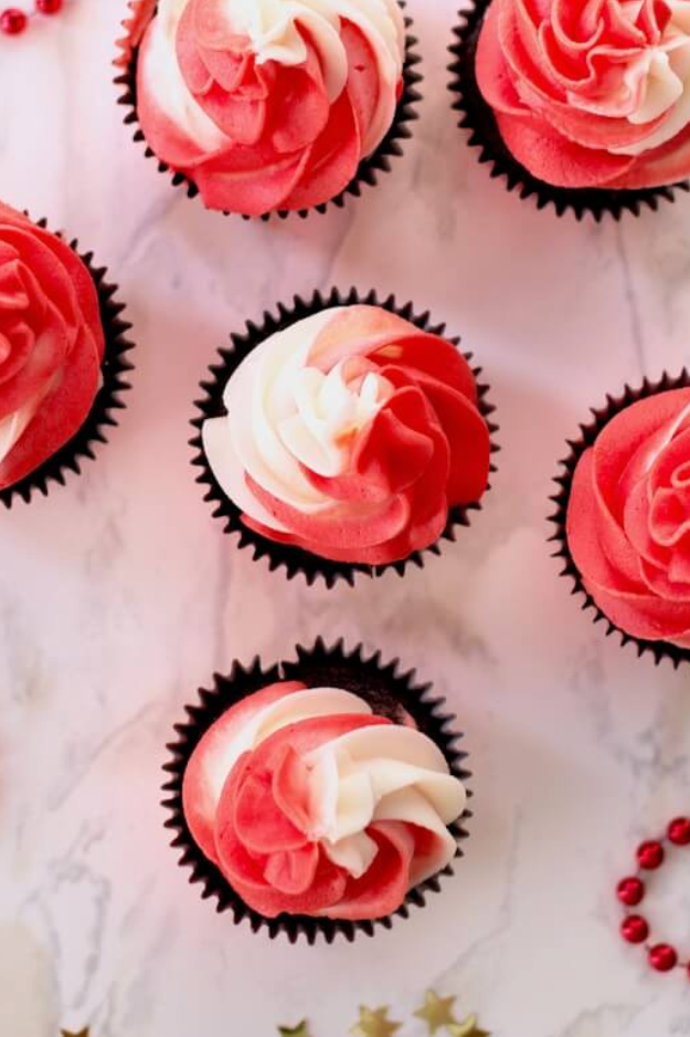 34 Christmas Cupcakes Everyone Will Be Snapping Photos Of Before Dessert 34 Christmas Cupcakes Everyone Will Be Snapping Photos Of Before Dessert