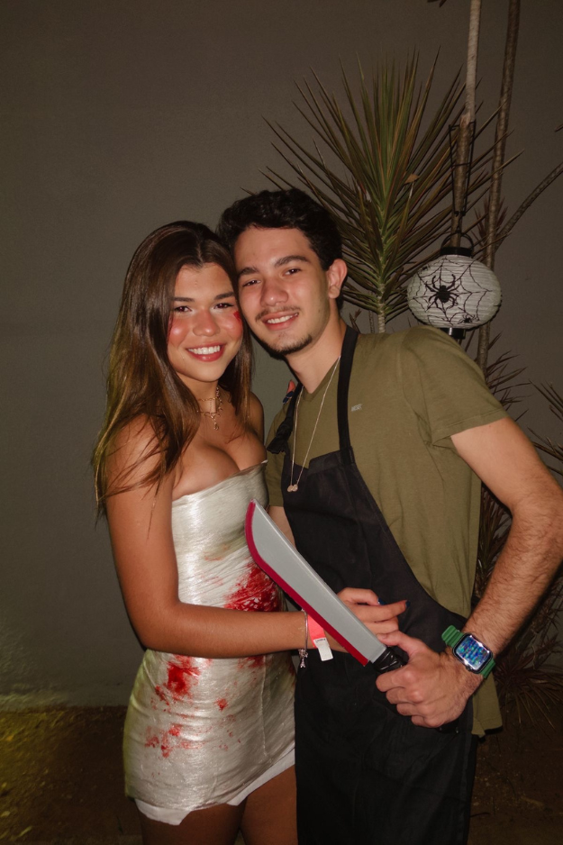 32 Cute Couple Halloween Costumes That’ll Win Every “Best Dressed” Vote 32 Cute Couple Halloween Costumes That’ll Win Every “Best Dressed” Vote