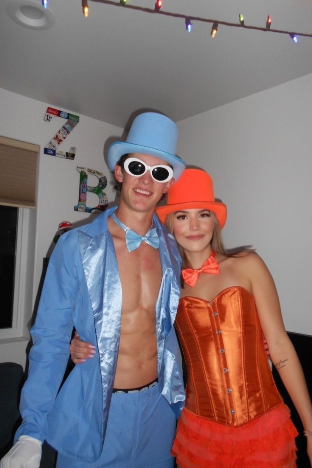 32 Cute Couple Halloween Costumes That’ll Win Every “Best Dressed” Vote 32 Cute Couple Halloween Costumes That’ll Win Every “Best Dressed” Vote