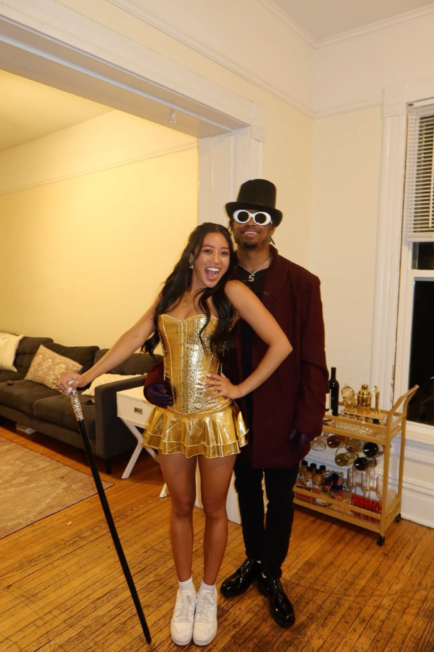 32 Cute Couple Halloween Costumes That’ll Win Every “Best Dressed” Vote 32 Cute Couple Halloween Costumes That’ll Win Every “Best Dressed” Vote